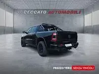 Usata RAM 1500 394 CV (289 kW) 2021 Nero Pick-up