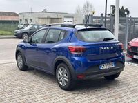 Usata Dacia Sandero Comfort 101 CV (74 kW) 2023 Blu iron Berlina