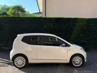 Usata VW up! 75 CV (55 kW) 2012 Bianco Utilitaria