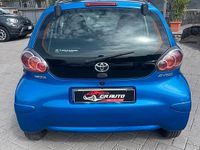 Usata Toyota Aygo 68 CV (50 kW) 2011 Blu Utilitaria