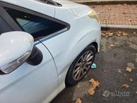 Usata Ford B-MAX Business Edition 75 CV (55 kW) 2014 Bianco Monovolume