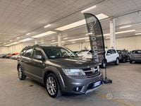 Usata Fiat Freemont Lounge 170 CV (125 kW) 2012 Grigio SUV
