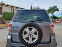 Usata Daihatsu Terios HIRO 105 CV (77 kW) 2010 Grigio SUV