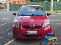 Usata Toyota Yaris Eco 69 CV (50 kW) 2010 Rosso Berlina