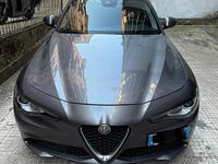 Usata Alfa Romeo Giulia 150 CV (110 kW) 2018 Grigio Berlina