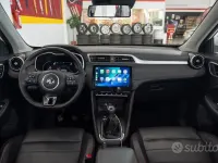 Usata MG ZS Luxury 106 CV (77 kW) 2024 Bianco SUV
