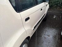 Usata Kia Soul 126 CV (92 kW) 2009 Bianco SUV