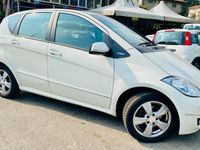 usata Mercedes A180 A 180BlueEFFICIENCY Avantgarde