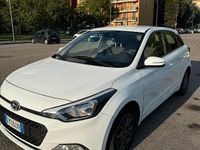Usata Hyundai i20 Comfort 84 CV (61 kW) 2017 Bianco Utilitaria