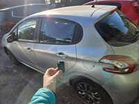 Usata Peugeot 208 Active 75 CV (55 kW) 2016 Utilitaria