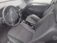 Usata Opel Astra 125 CV (91 kW) 2008 Grigio Berlina