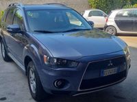 usata Mitsubishi Outlander 2.0 DI-D 4WD Invite