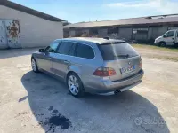Usata BMW 530 231 CV (169 kW) 2005 Grigio Station wagon