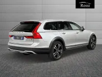 Usata Volvo V90 CC Business Edition 190 CV (139 kW) 2019 Argento metallizzato Station wagon