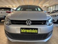 Usata VW Polo Comfortline 75 CV (55 kW) 2014 Argento Berlina