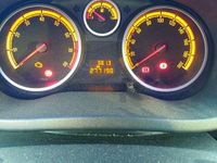 Usata Opel Corsa Edition 86 CV (63 kW) 2012 Bronzo Utilitaria