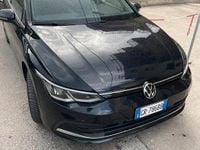 Usata VW Golf VII 150 CV (110 kW) 2021 Nero Utilitaria