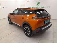Usata Peugeot 2008 Allure 102 CV (75 kW) 2021 Arancione SUV