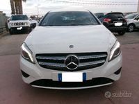 Usata Mercedes A180 Premium 108 CV (79 kW) 2015 Bianco Berlina