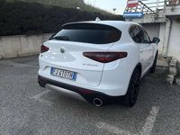 Usata Alfa Romeo Stelvio Executive 209 CV (153 kW) 2017 Bianco SUV