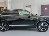 Usata VW Touareg Elegance 231 CV (169 kW) 2023 Grenadill black metallizzato SUV