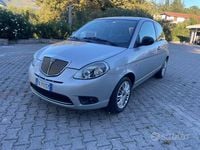 Usata Lancia Ypsilon 77 CV (56 kW) 2011 Grigio Utilitaria