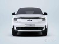 Usata Ford Explorer Extended Range 250 kW (340 CV) 2024 Frozen white SUV