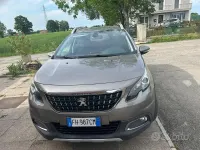 Usata Peugeot 2008 120 CV (88 kW) 2017 Marrone SUV