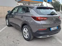 Usata Opel Grandland X 131 CV (96 kW) 2022 Grigio SUV