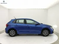 Usata VW Polo Life 95 CV (69 kW) 2025 Blu Utilitaria