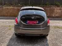 Usata Lancia Ypsilon 60 CV (44 kW) 2017 Grigio Utilitaria
