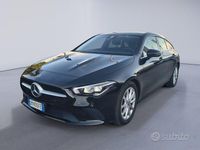 Usata Mercedes CLA200 Business 150 CV (110 kW) 2022 Nero Station wagon
