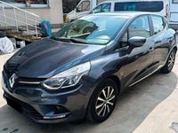 Usata Renault Clio IV Zen 90 CV (66 kW) 2017 Grigio Berlina