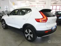 Usata Volvo XC40 Inscription 129 CV (94 kW) 2022 Bianco SUV