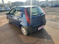 Usata Fiat Punto 60 CV (44 kW) 2000 Blu Berlina