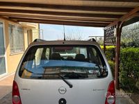 Usata Opel Agila 75 CV (55 kW) 2005 Grigio Monovolume