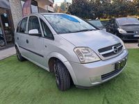 Usata Opel Meriva 101 CV (74 kW) 2003 Argento Monovolume