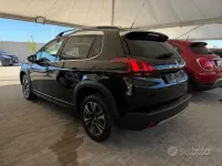 Usata Peugeot 2008 Allure 99 CV (72 kW) 2018 Nero SUV