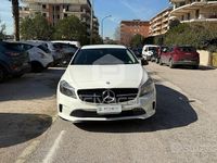 Usata Mercedes A180 108 CV (79 kW) 2017 Bianco Utilitaria