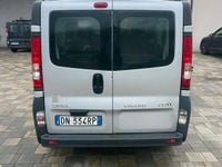 Usata Opel Vivaro 2008 Grigio Monovolume