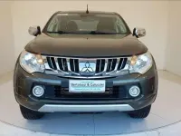 Usata Mitsubishi L200 Intense 154 CV (113 kW) 2017 Grigio metallizzato Pick-up