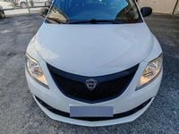 Usata Lancia Ypsilon 69 CV (50 kW) 2018 Bianco Utilitaria