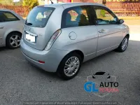 Usata Lancia Ypsilon 60 CV (44 kW) 2008 Argento Utilitaria
