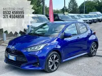 Usata Toyota Yaris Hybrid Trend 116 CV (85 kW) 2024 Blu Berlina