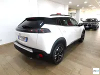 Usata Peugeot 2008 Allure 131 CV (96 kW) 2023 Bianco SUV