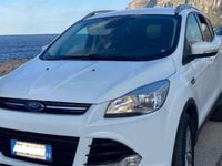 Usata Ford Kuga 150 CV (110 kW) 2016 Bianco SUV
