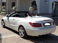 Usata Mercedes E220 Avantgarde 170 CV (125 kW) 2011 Bianco Cabrio