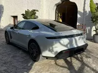 Usata Porsche Taycan Performance Package 350 kW (476 CV) 2021 Berlina
