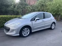 Usata Peugeot 308 109 CV (80 kW) 2007 Grigio Utilitaria