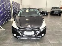 Usata Peugeot 208 Access 82 CV (60 kW) 2012 Nero Utilitaria